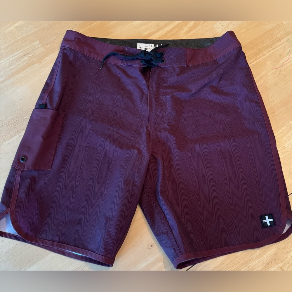 Tavik Board Shorts Men’s size 34